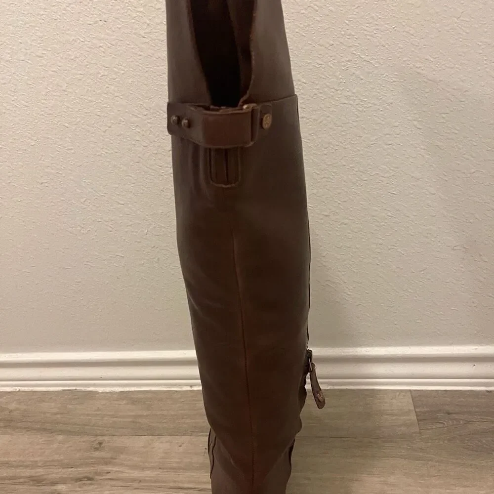 BCBG MaxAzria brown leather over the boots - Picture 14 of 16